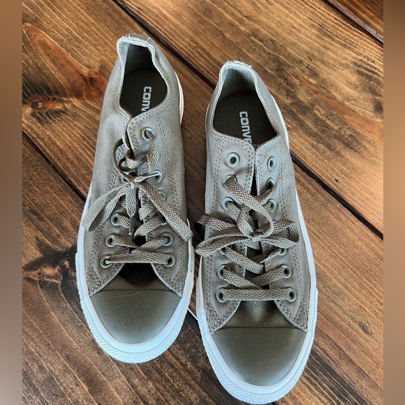 Converse Chuck Taylor Casual olive green  Canvas Sneakers, men’s 9, women’s 11 - Picture 2 of 8